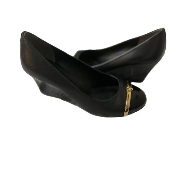 Tory Burch Black and Gold Heels - Picture 4 of 9